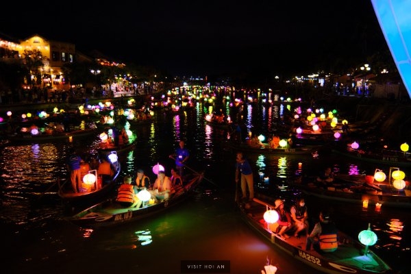 Ha Long Bay, Hoi An among top travel destinations depicted on banknotes