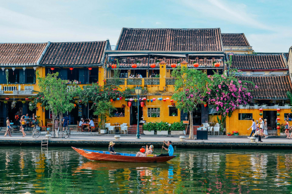 Hội An - nơi thời gian thong dong…