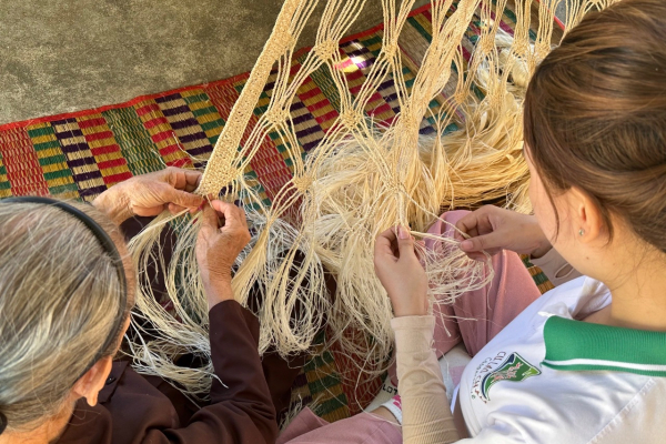 Nghề đan võng ngô đồng ở Cù Lao Chàm - từ vật dụng thường ngày cho đến di sản phi vật thể quốc gia