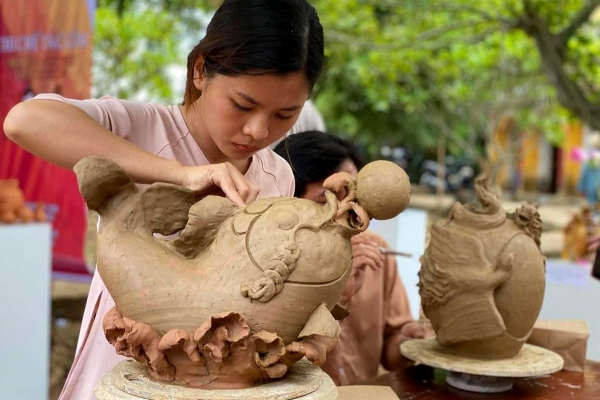 Thanh Ha pottery making - a National Intangible Cultural Heritage