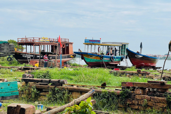 The Traditional Boatbuilding Craft of Kim Bồng Carpentry Village