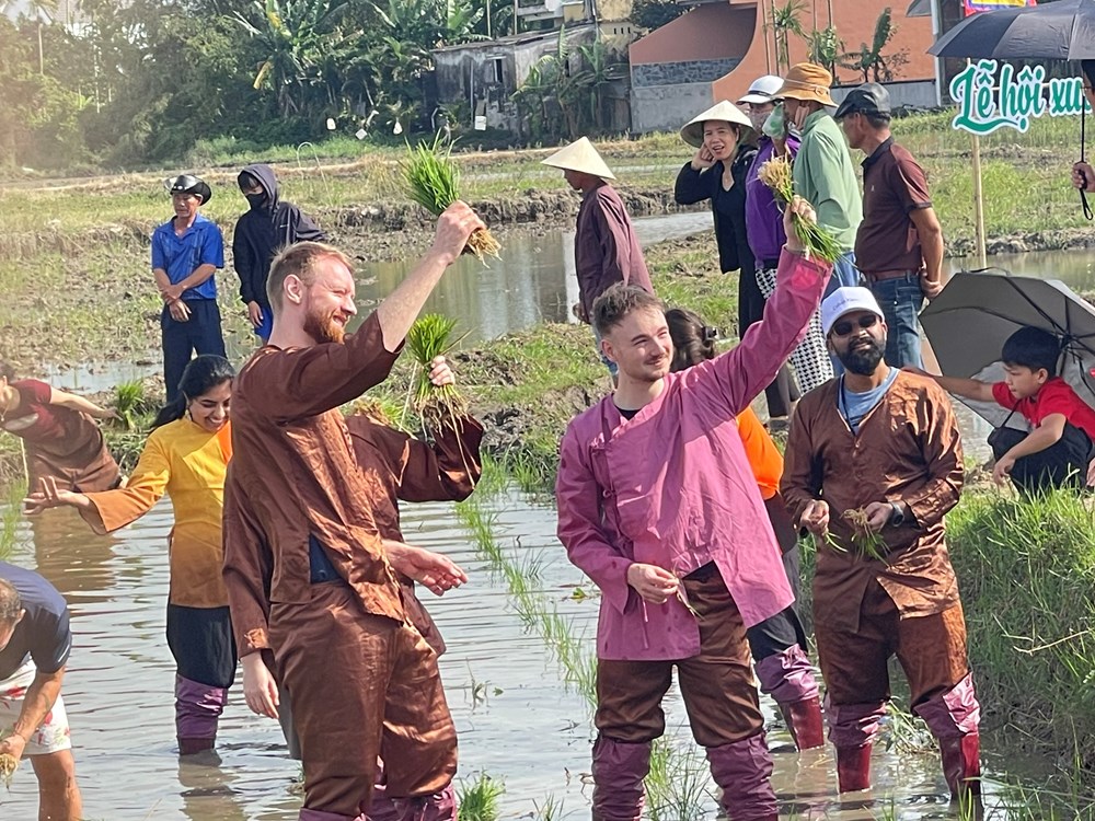 Bài 1- Phát triển công nghiệp văn hóa trong bối cảnh mới - ảnh 2